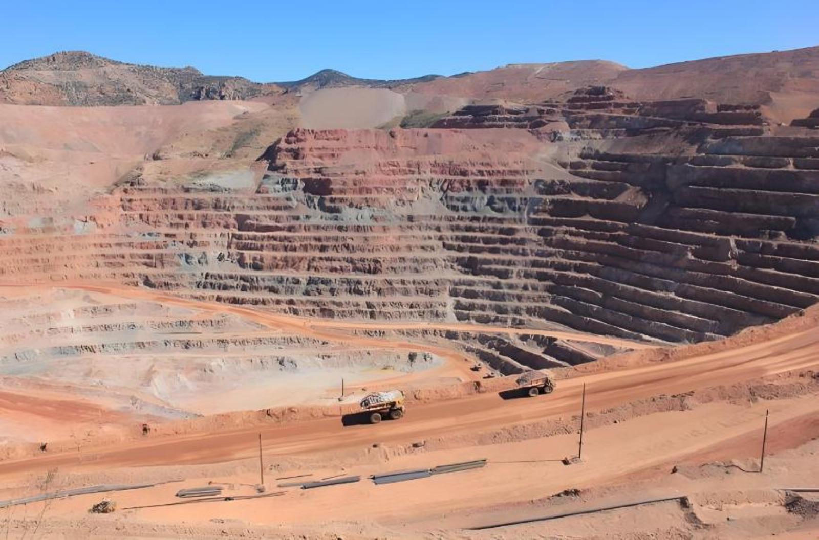 How Solar Lights Help Mining Operations in Chile Save Energy and Costs